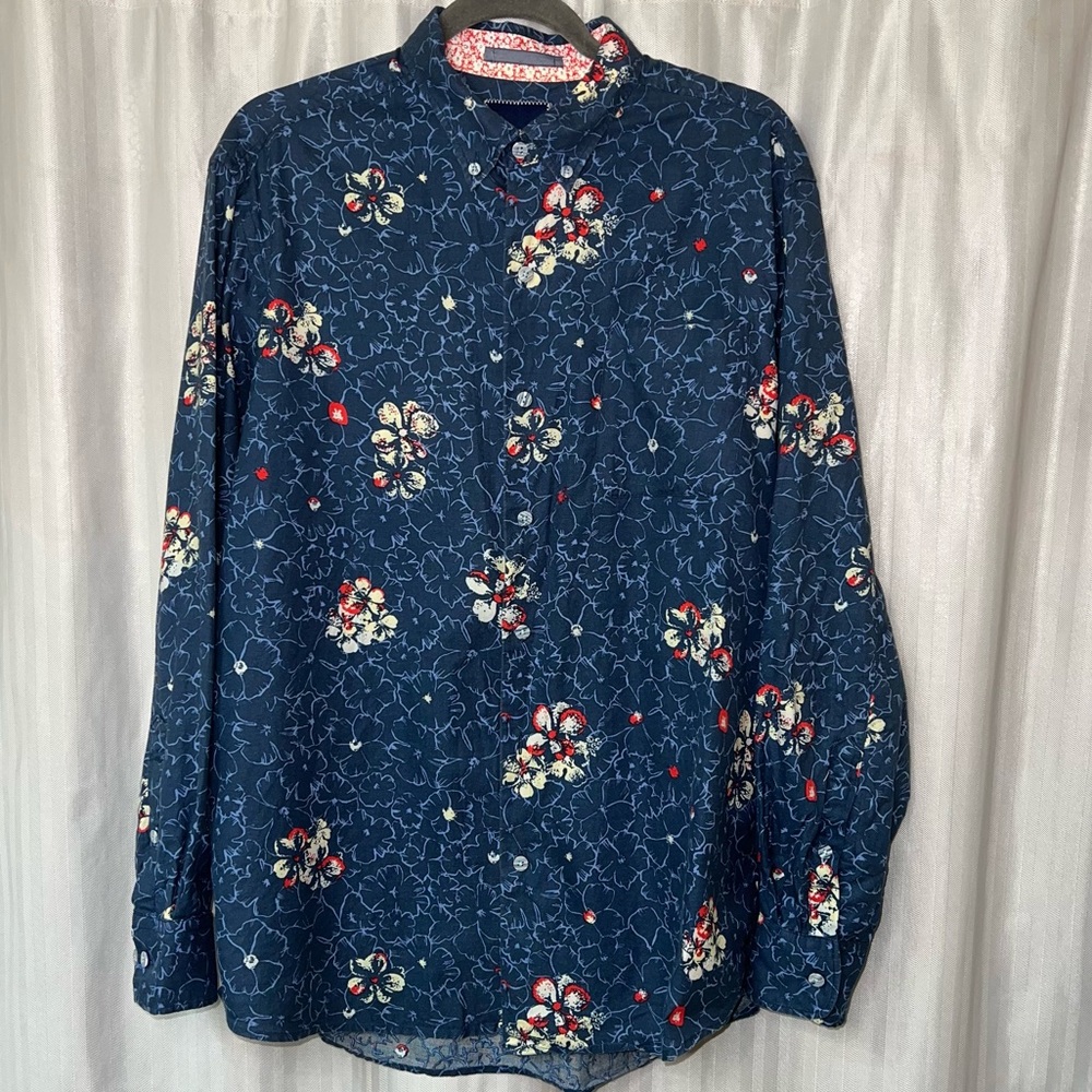 Tommy Bahama Men’s Navy Floral Button Down Shirt size Medium